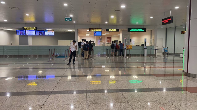 Fast Track Service at Tan Son Nhat (SGN) International Airport cKqw75aw