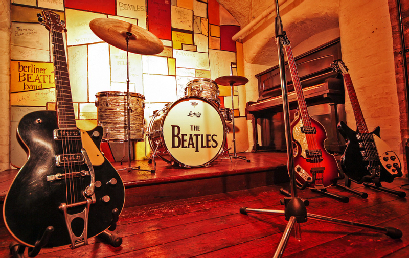Liverpool The Beatles Story Full-Day Guided Tour 13BDe7zb