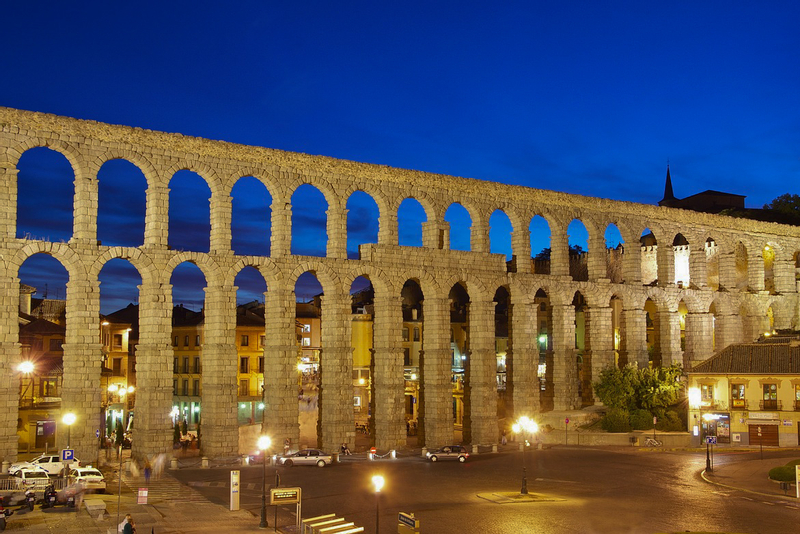 Avila Walls and Segovia Guided Tour bGHH4nlB