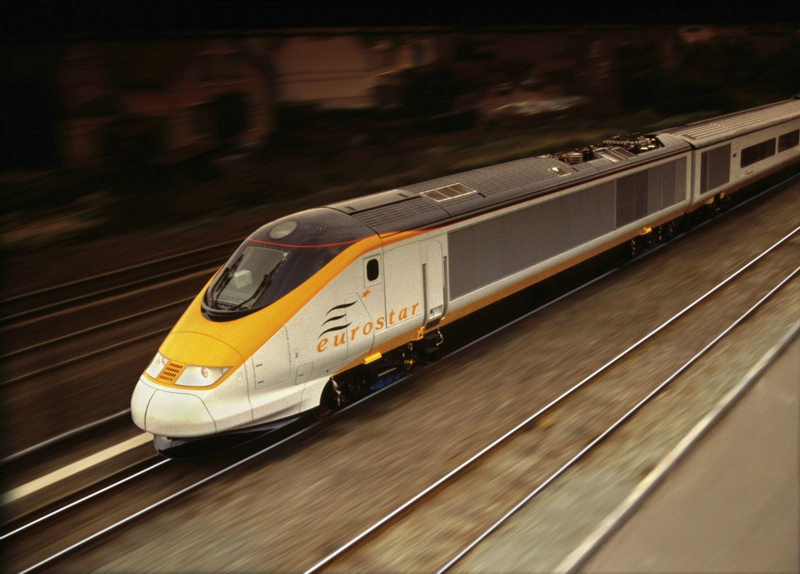 Paris Day Tour by Rail with Champagne Lunch from London HtpXAe5R