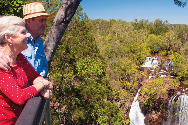Litchfield National Park Waterfalls Day Tour CMWi9R30