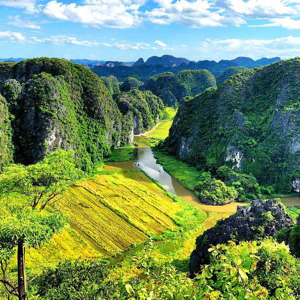 Explore Bai Dinh & Trang An with Ninh Binh Day Tour from Hanoi (for Korean Nationals) LYYwUOMu
