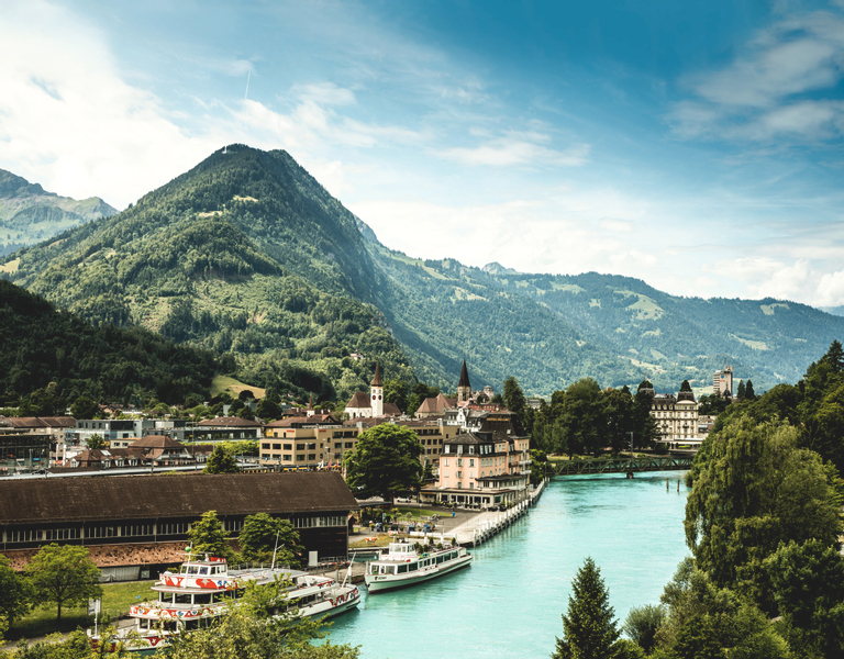 Grindelwald, Lauterbrunnen and Interlaken Day Tour with Transport k8JFrymQ