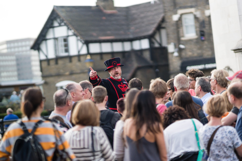 Tower of London and Crown Jewels Entry Ticket YgKzM0uM