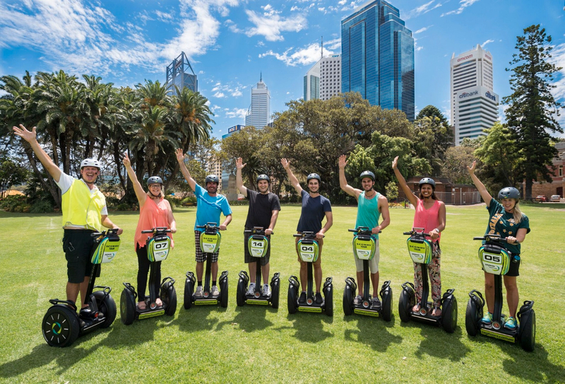 City Riverside Segway Tour in Perth Uj04F3R5