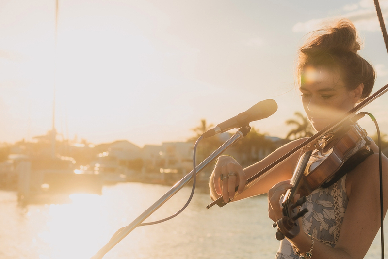 Sunshine Coast Sunset Cruise Trip with Live Music soRh0QzW