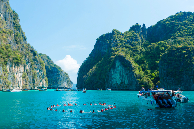 Phuket: Phi Phi Islands Full Day Trip hLXV1N76