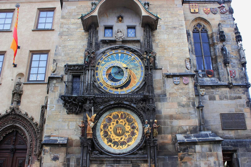 English | Explore Romantic Prague | Czech Online Live Interactive Tour 6hy94MBi