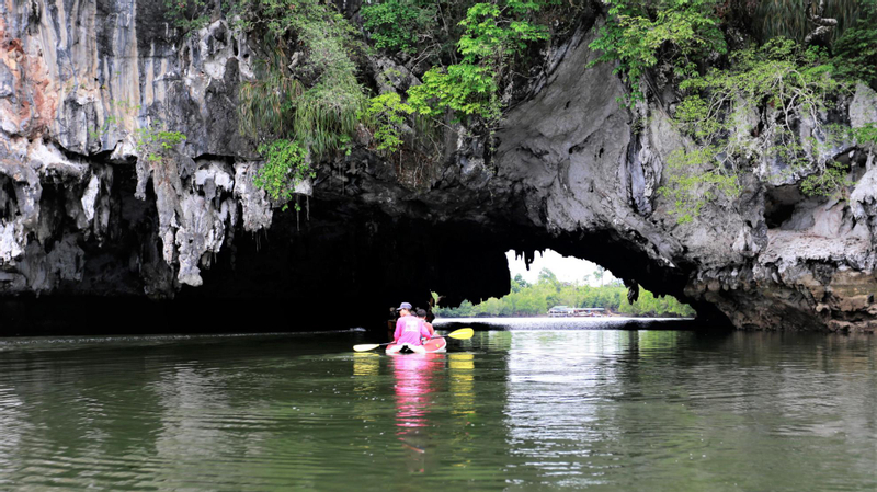 Private James Bond Sea Canoe & Sametnangshe Tour in Phang Nga 7NaY2g2X