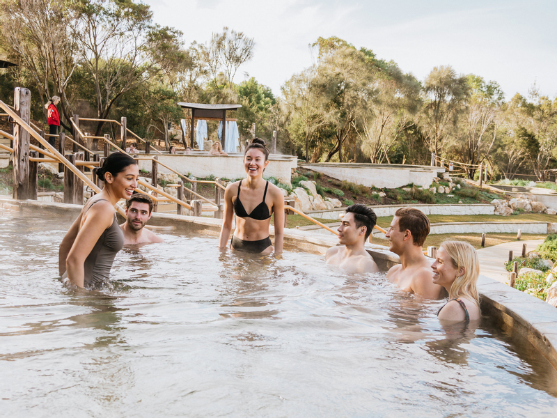 Peninsula Hot Springs Lunch and Bathe Experience fCyRgVrw