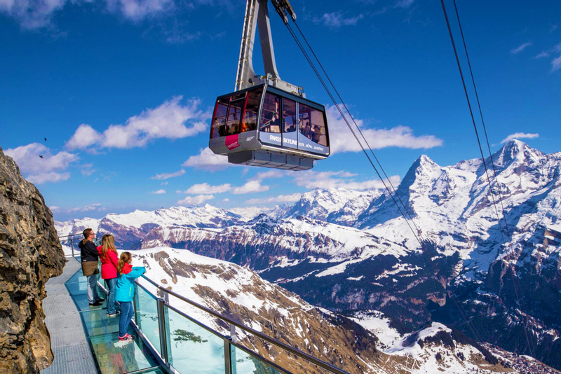 Schilthorn Cable Car and Interlaken Day Tour from Lausanne 2xGwlsPW