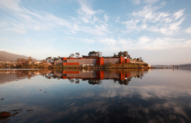 MONA Boat Cruise and Hobart City Morning Tour A30QTm13