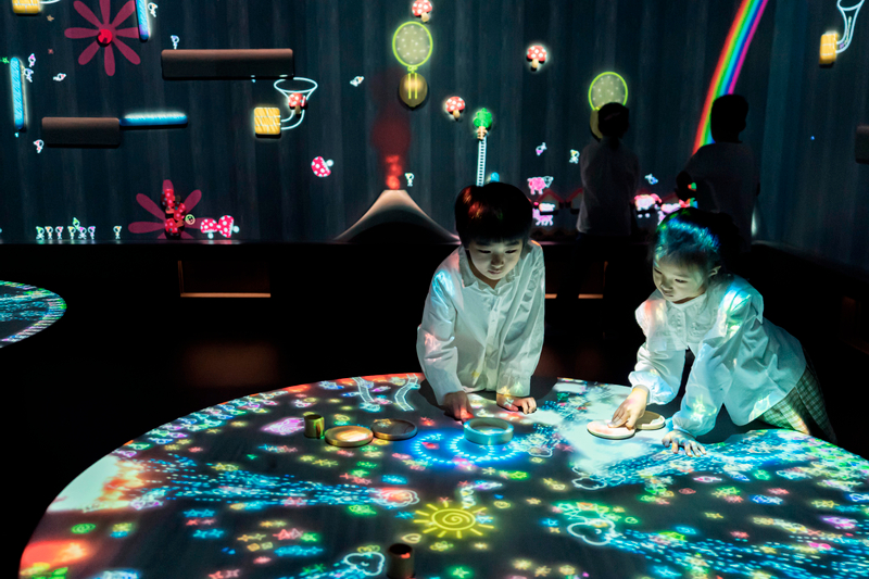 teamLab Future Park Okinawa VtHvu60D