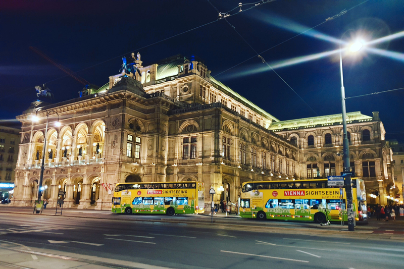 Vienna Panoramic Night Bus Trip T1cCXlwN