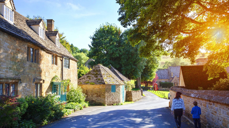 Cotswolds Villages Small Group Tour E5yn7vPD