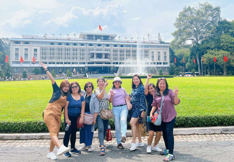 War Remnants Museum and Independence Palace Walking Tour 0rYsH3cs