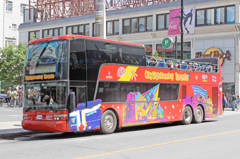 Toronto Hop-On Hop-Off Bus by City Sightseeing Cn63N9xm