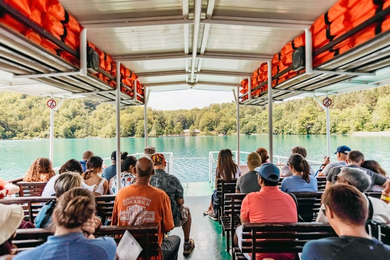 Plitvice Lakes National Park Full-Day Tour from Split FgTUy2as