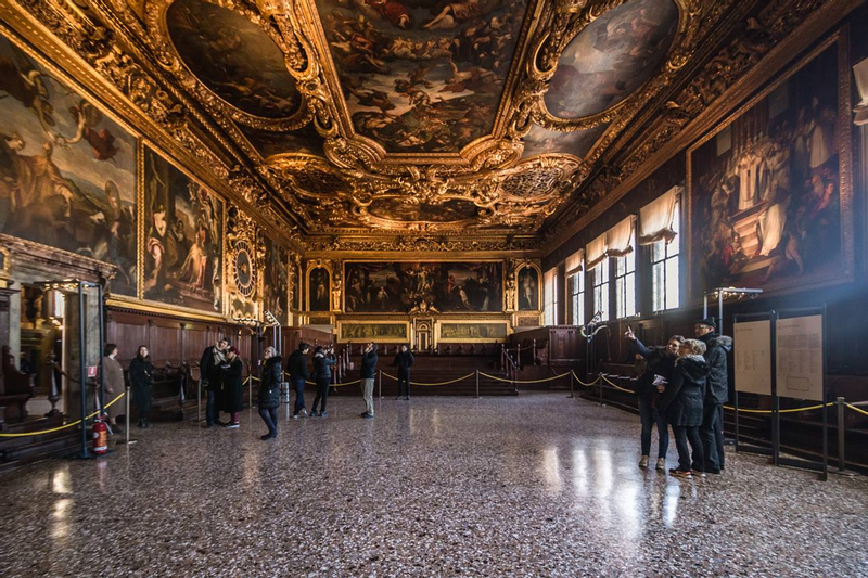 Venice Golden Basilica, Doge's Palace, and Gondola Tour SrJserVe