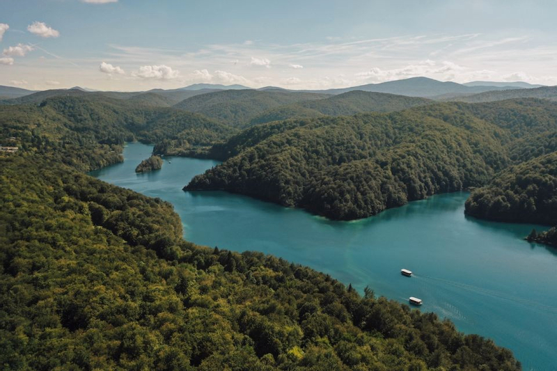 Plitvice Lakes National Park Self-Guided Trip with Boat Ride st6Ripu8