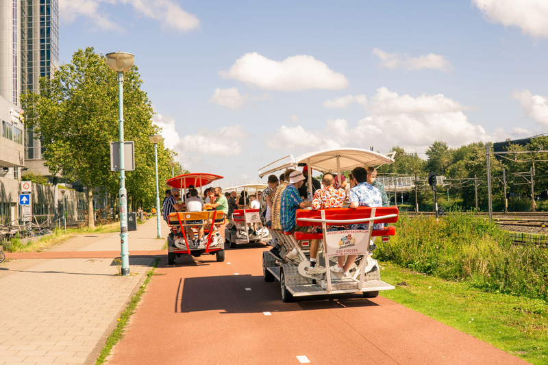 Dutch Beer Bike Tour in Amsterdam AEpVI6B9