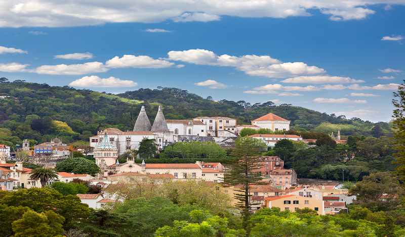Lisbon: Sintra Full Day Pena Palace, Regaleira & Monserrate HvIvuNAE