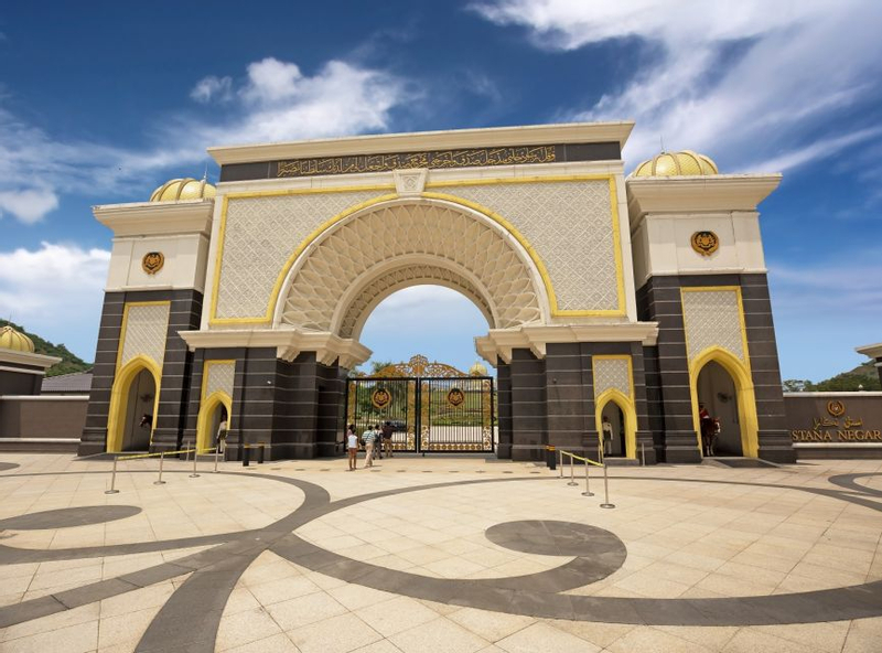 Kuala Lumpur KL Tower & King's Palace 4-Hour Private Tour 8l58Ofhk