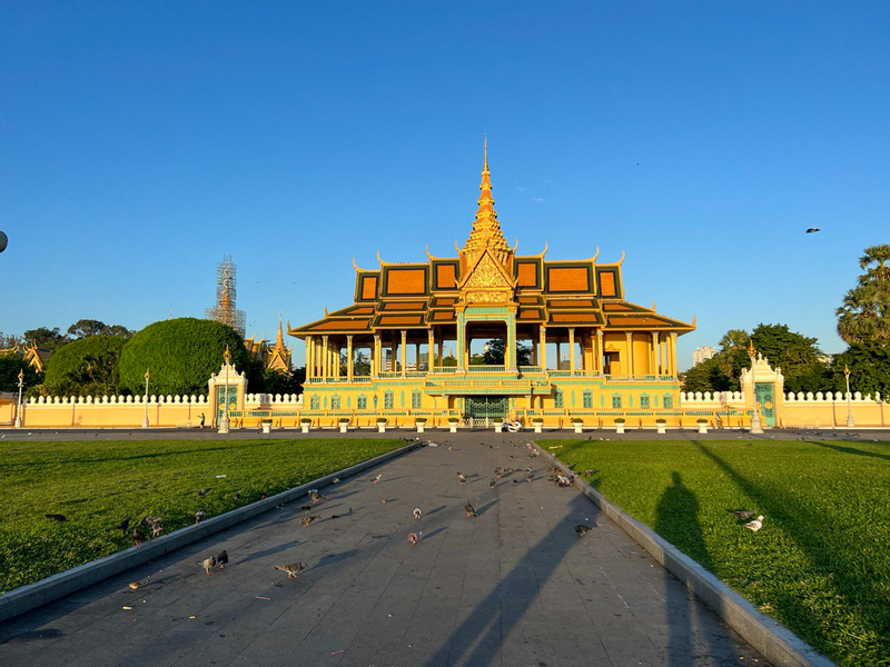 Private Transfer Between Phnom Penh and Siem Reap with Sightseeing toEMb1pK
