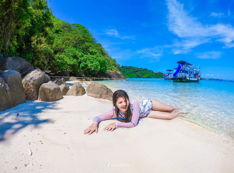 Koh Chang: 3/4 Islands Snorkel & Beach Tour by Big Boat with Lunch CE2pcZGb