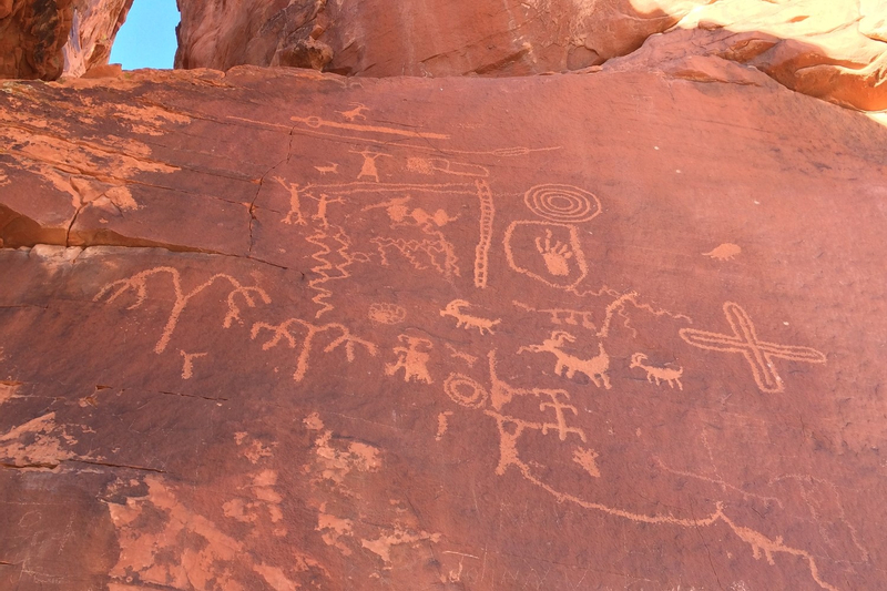 Small Group Valley of Fire State Park Hiking Day Tour from Las Vegas IaS84mJY