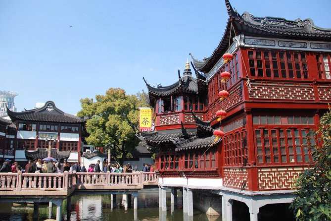 Shanghai Highlights and Zhujiajiao Water Town Day Tour 8wQBujct