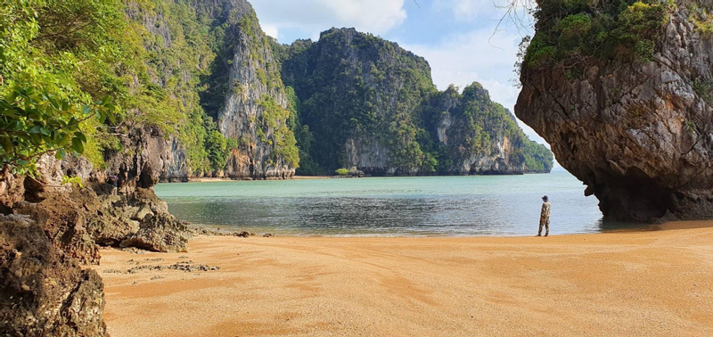 Ko Talabeng & Ghost Cave Island Half-day Caving & Kayaking Tour GIAVLrxf