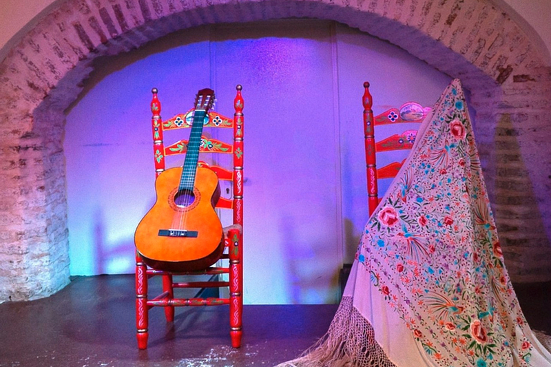 Seville Flamenco Show and Tapas Guided Tour hlvJHWIS
