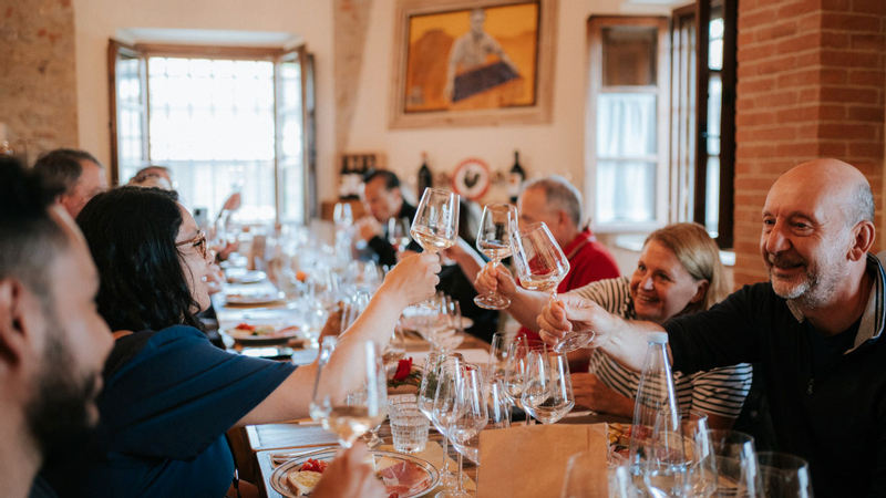 Siena, San Gimignano, and Chianti Wine Tasting Tour in Florence zlfG9uLo