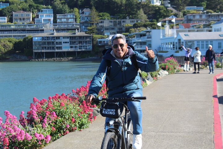 Golden Gate Bridge Electric Bike Rentals w/ Optional Ferry Return giifYJY5