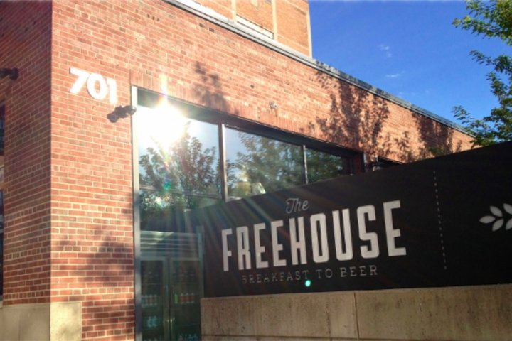 Minneapolis Bar Hunt: Double Your Fun in the Twin Cities VmnHiwzT