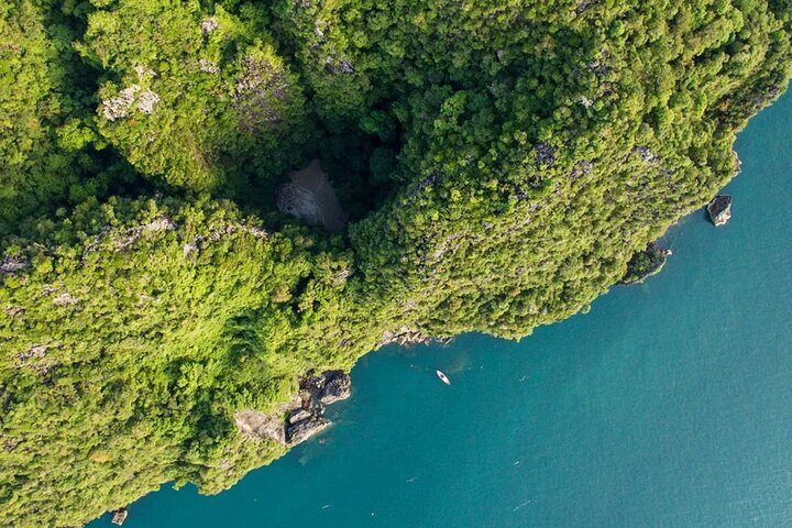 Trung Relaxing 2 Day 1 Night on Amazing Emerald Cave Island by Long Tail Boat IBe1P4I9