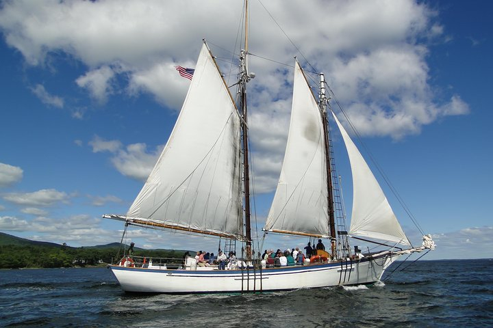 Windjammer Classic Day Sail from Camden, Maine A4LPnRCR