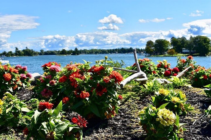 Boldt Castle and 2 Nation Tour yO9gOjl9