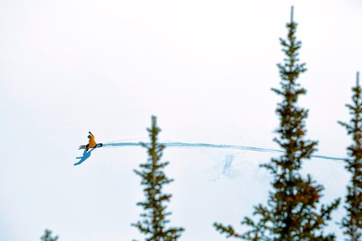 Adult Snowboard Rental Package for Salt Lake City - Cottonwood Resorts VsXFND3c