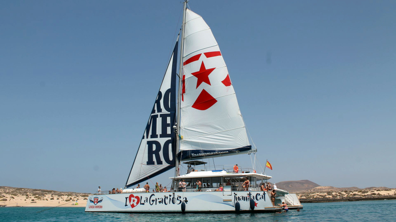 La Graciosa tour with lunch and water activities from Orzola btop41dG
