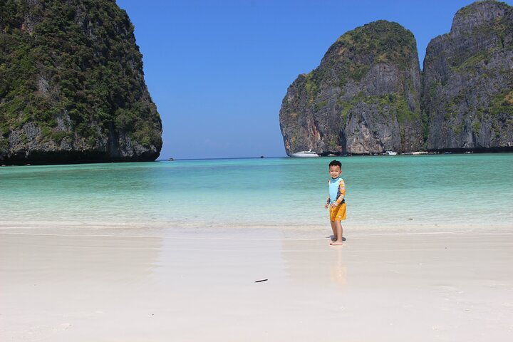 Small Group Phi Phi Islands Sunrise Tour with Seaview Lunch 8ffYZtve