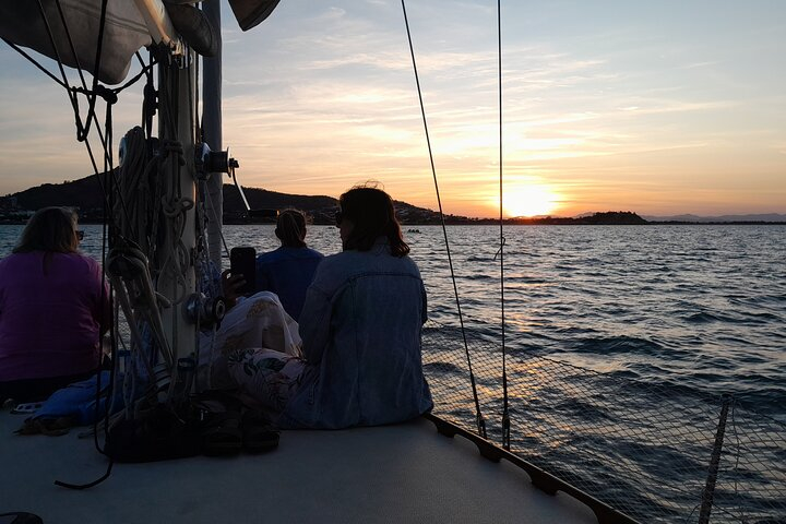 Townsville Sunset Sail Cruise Boat Tour Charter Hire Sailing Hire vz7yGpWS