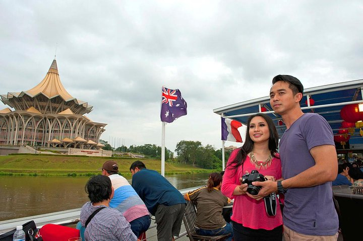 Kuching Cultural & Heritage Tour with Sarawak Sunset River Cruise zfBtvnn5