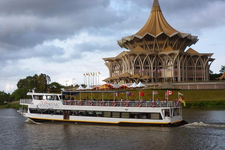 Kuching Heritage City Tour plus Sarawak Sunset River Cruise zIxBeb2z