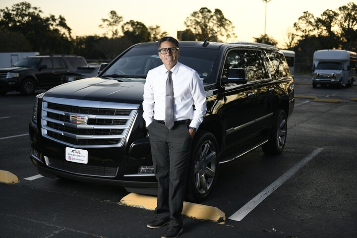 Port Canaveral Luxury SUV to Orlando Airport MCO and Hotels L9FB8019
