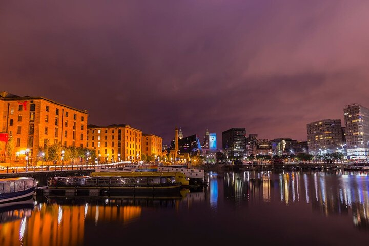 Private Walking Tour of Liverpool with a local tour guide Azm7r7ZI