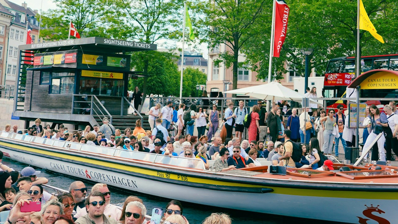 Canal Boat Tour in Copenhagen ur9whliF