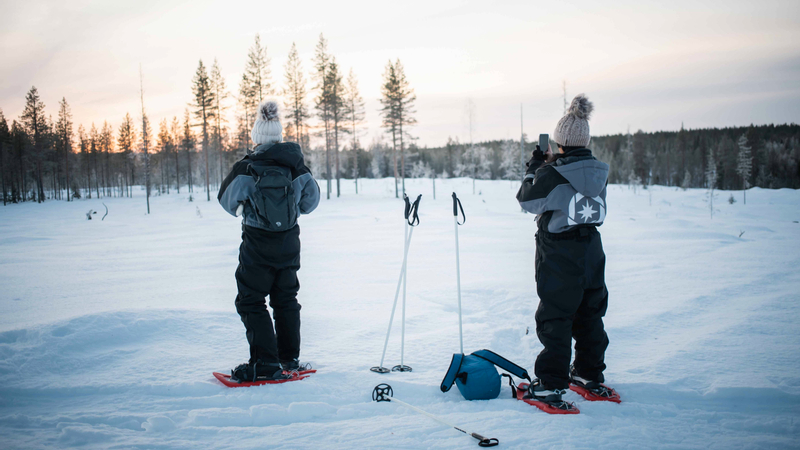 Snowshoe wilderness adventure experience in Rovaniemi kaLNlJiy