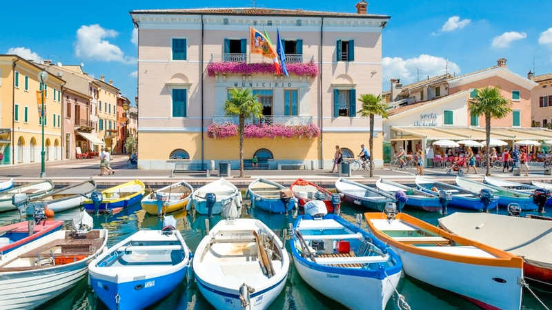 Verona, Sirmione, and Lake Garda Tour with Boat Cruise from Venice LQcafJXE